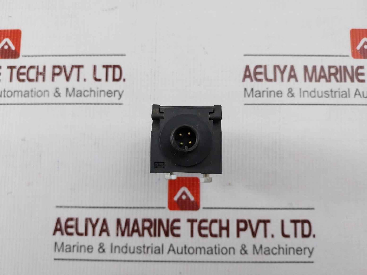 Omron D4N-9B31 Limit Switch Ip67 240Vac 3A 26618Za