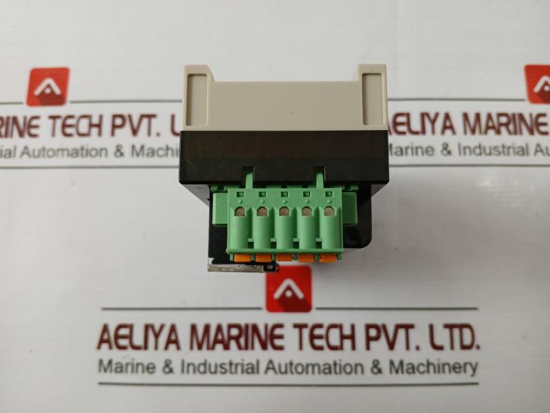 Omron Drt2-ad04 Analog Terminal Module 24Vdc 0.09A