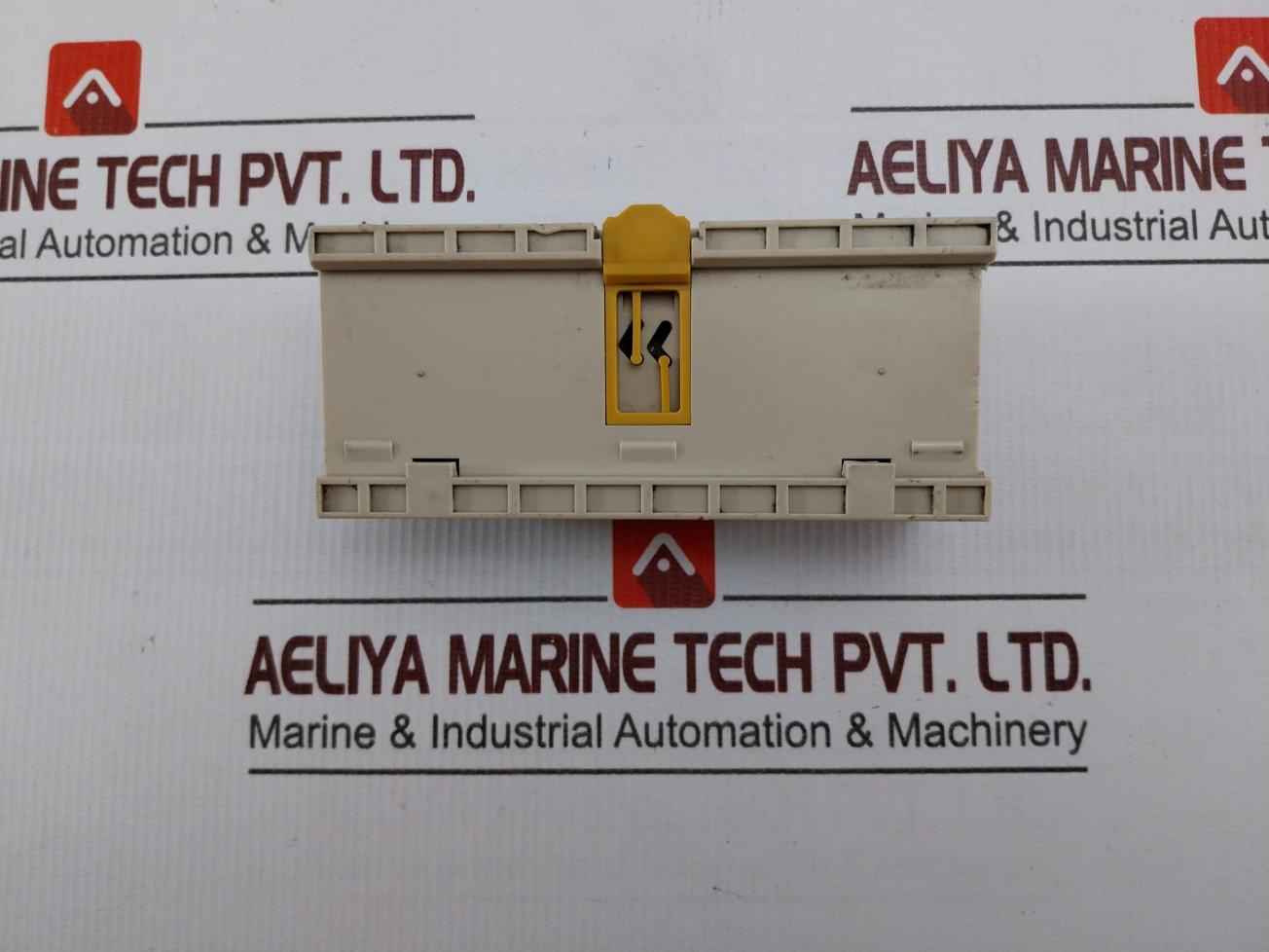 Omron Drt2-id16 Digital Input Unit 24V Dc 6 Ma