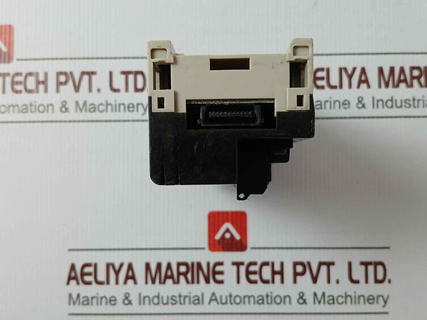 Omron Drt2-od16 Digital Output Unit Terminal Block Pcb 24V Dc 0.5A/Point