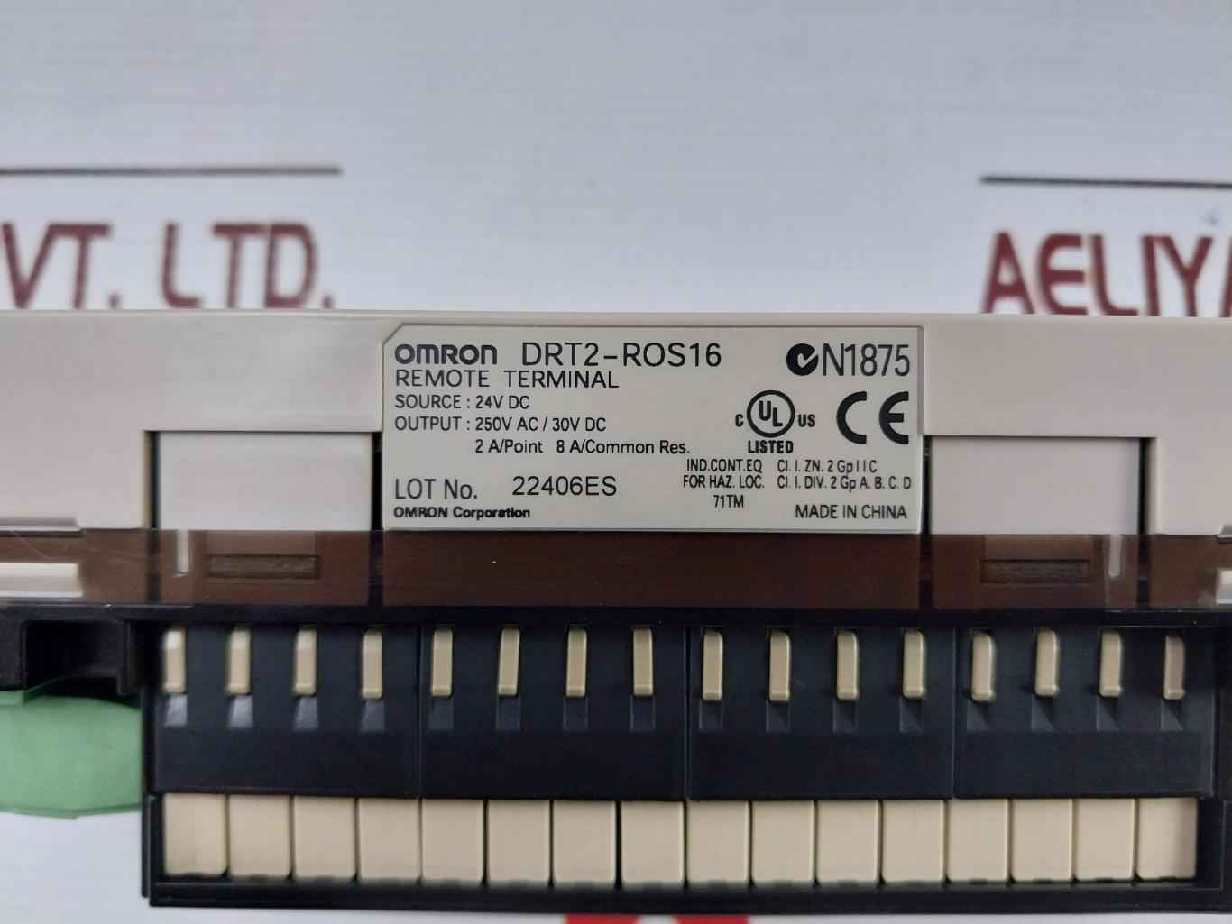 Omron Drt2-ros16 Remote I/O Terminal With Relay 250V Ac/ 30V Dc