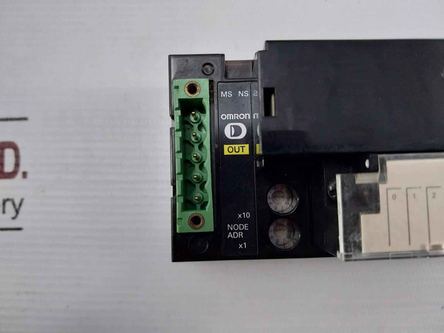 Omron Drt2-ros16 Remote I/O Terminal With Relay 250V Ac/ 30V Dc