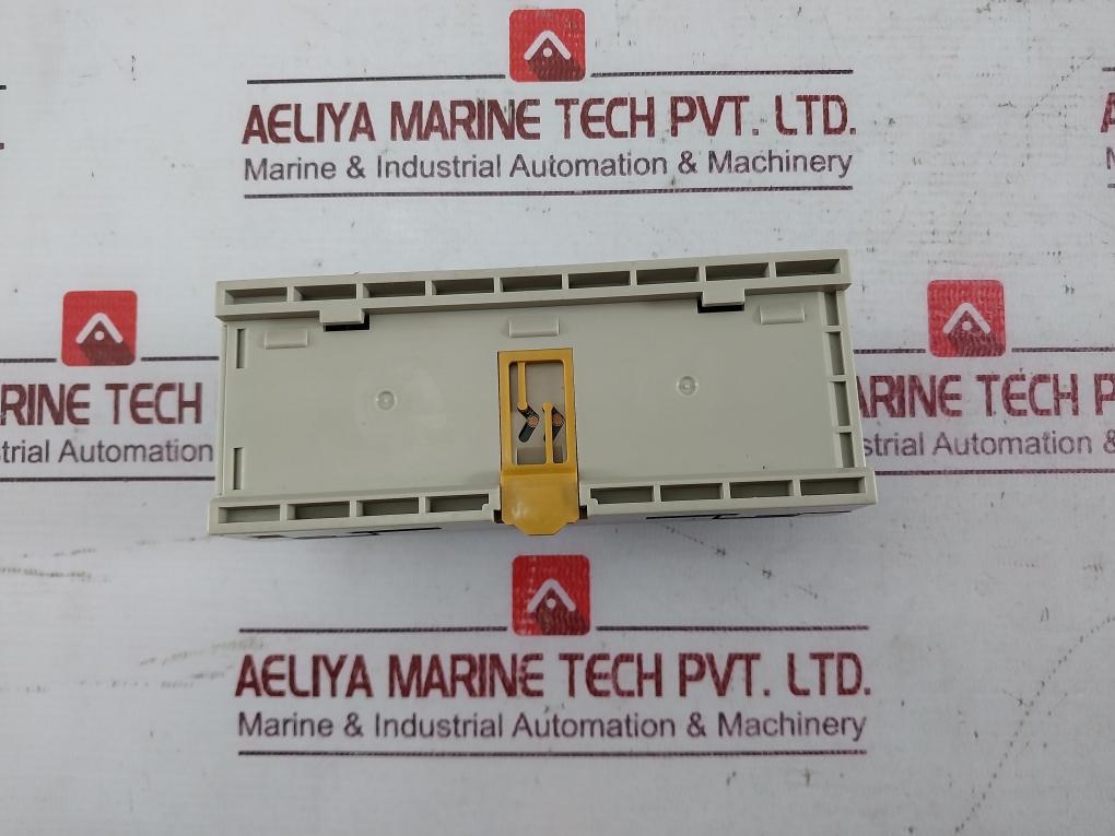 Omron DRT2-ROS16 Remote I/O Terminal with Relay Output 24VDC 250V AC/30V DC