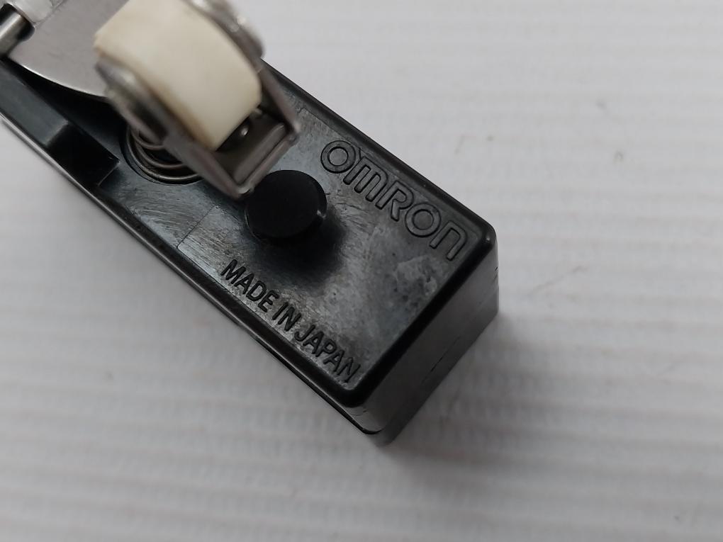 Throw Basic Switch Dz-10Gw22-1A Omron