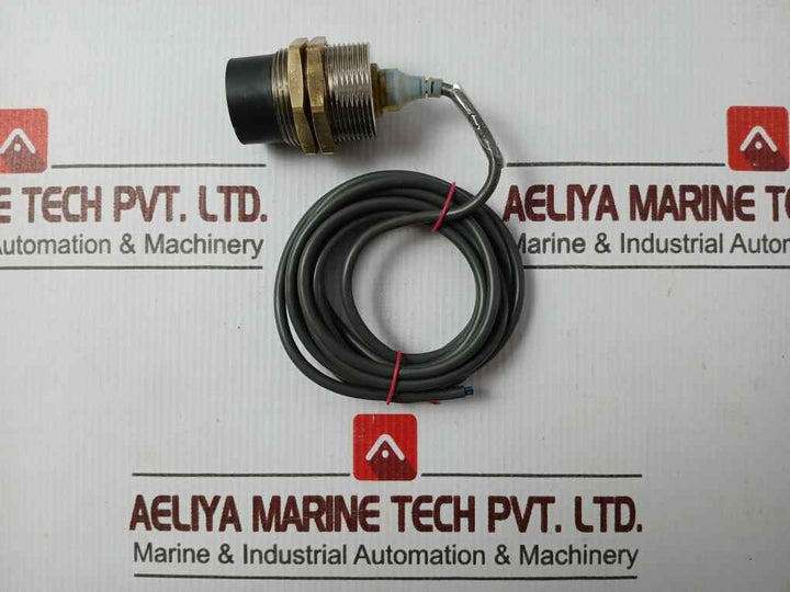 Omron E2A-m30Kn20-wp-b1 Proximity Sensor 2 Meter 12 To 24Vdc