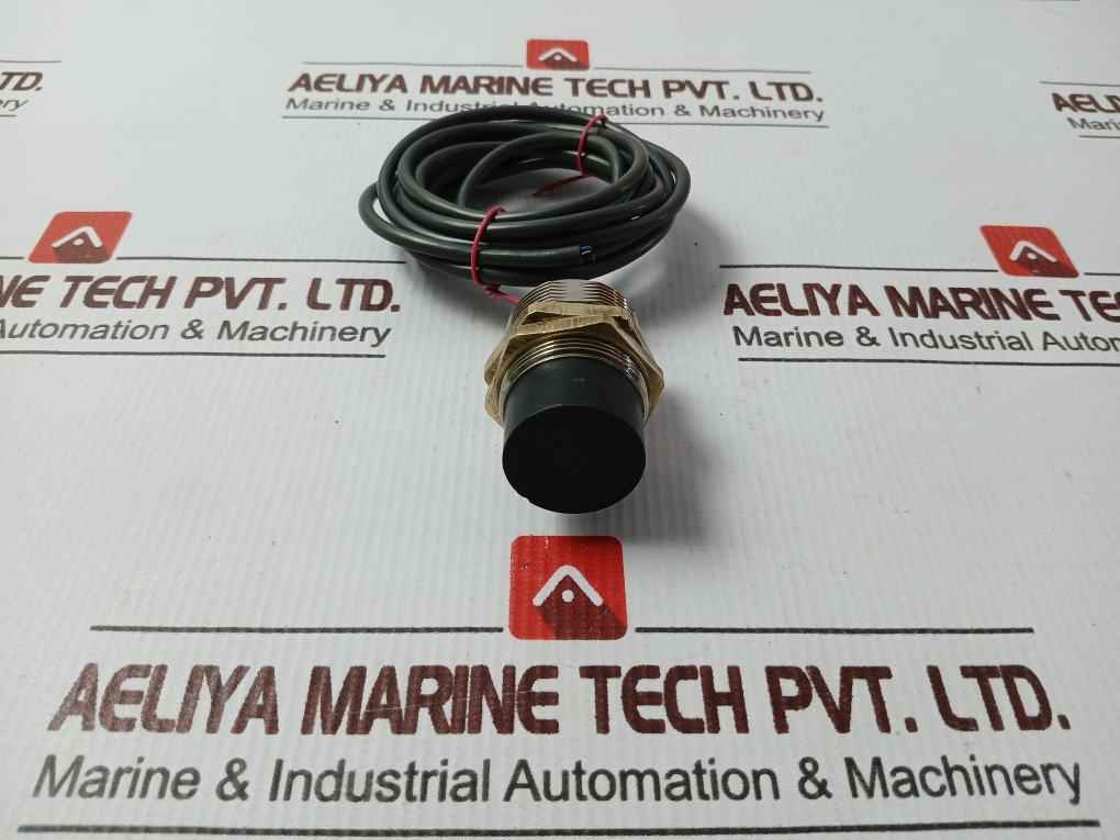 Omron E2A-m30Kn20-wp-b1 Proximity Sensor 2 Meter 12 To 24Vdc