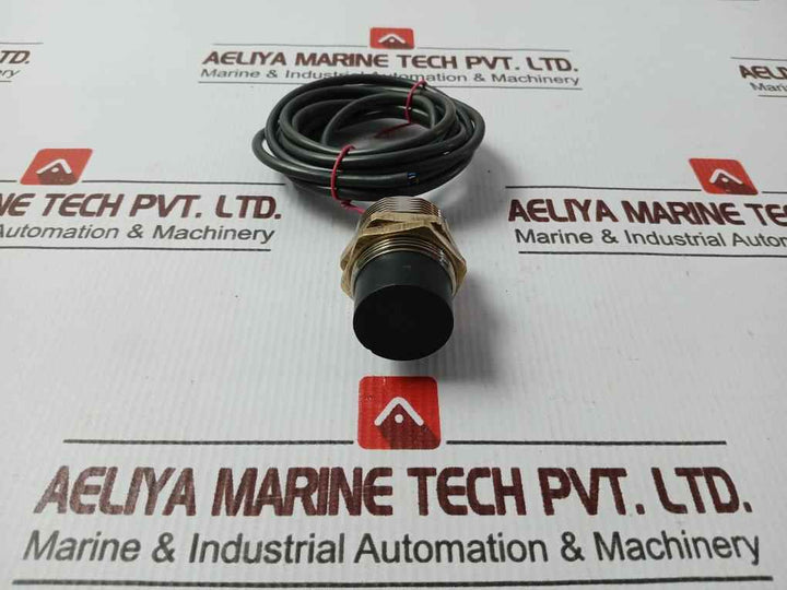 Omron E2A-m30Kn20-wp-b1 Proximity Sensor 2 Meter 12 To 24Vdc