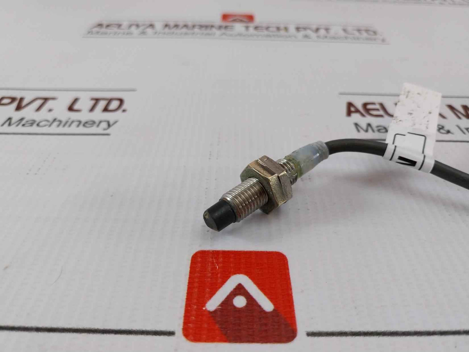 Omron E2A-s08Kn04-wp-g1 Proximity Sensor 2 Meter 24Vdc 4.0Mm