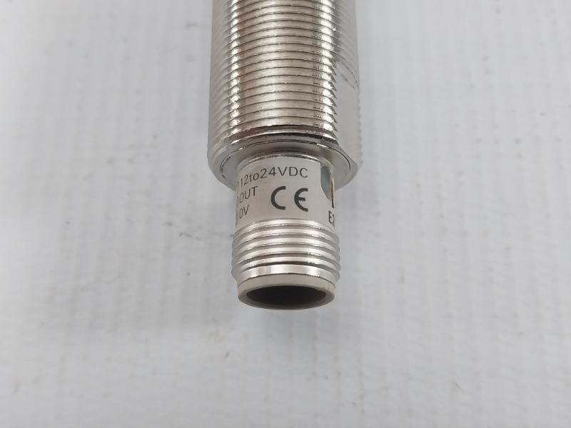 Omron Proximity Switch 12-24Vdc Part No E2E-x5E1-m1