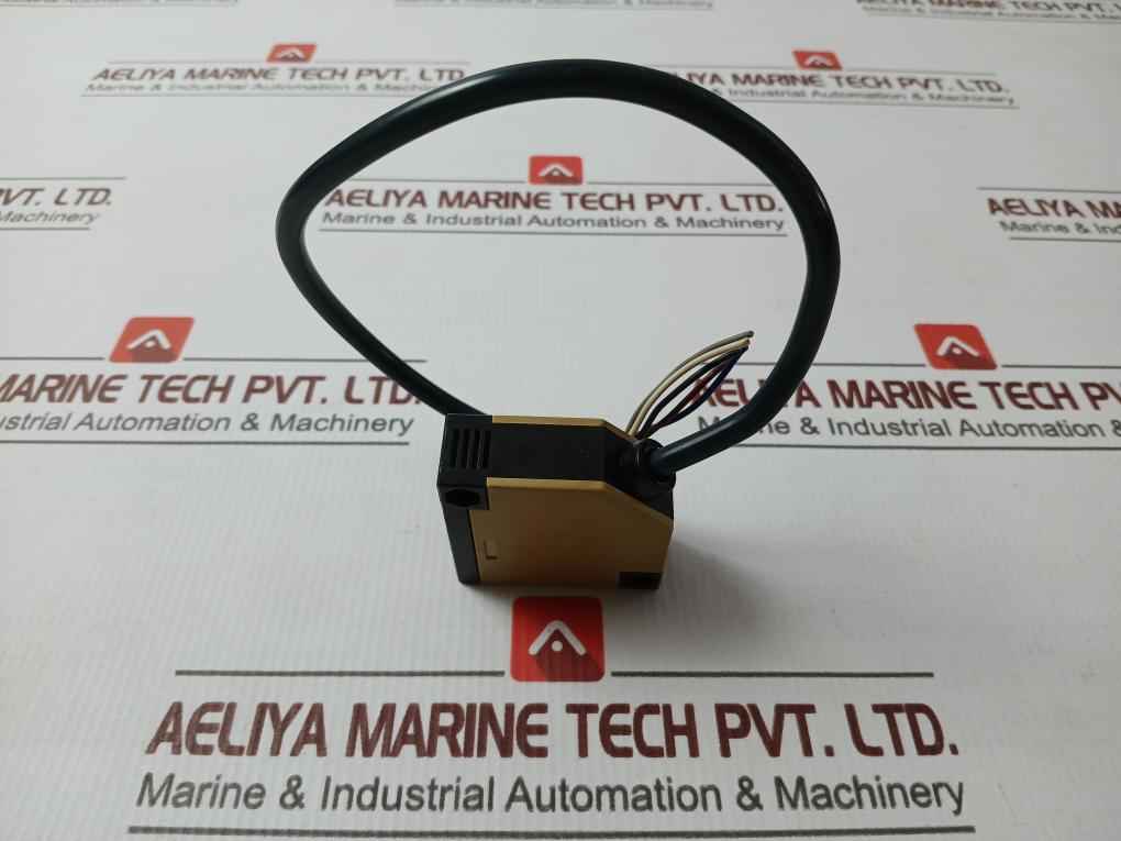 Omron E3Jk-5Dm1-n Photoelectric Switch