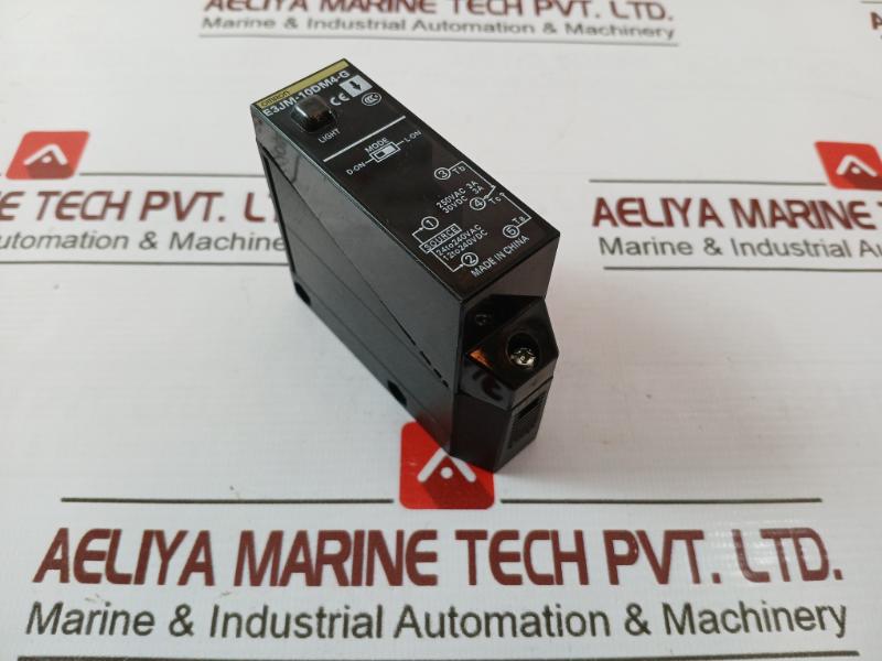 Omron E3Jm-10Dm4-g Photoelectric Sensor 250Vac 3A 30Vdc