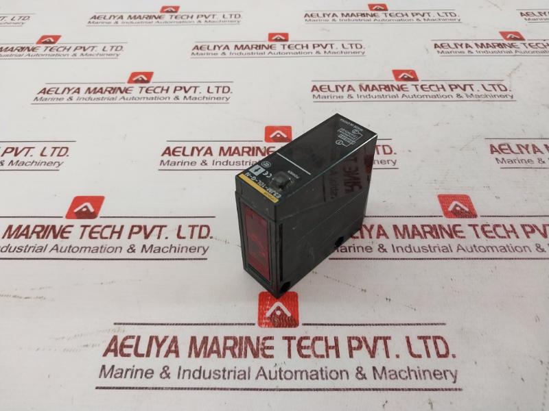 Omron E3Jm-10L-g-n Photoelectric Switch Sensor 24-240Vac 12-240Vdc