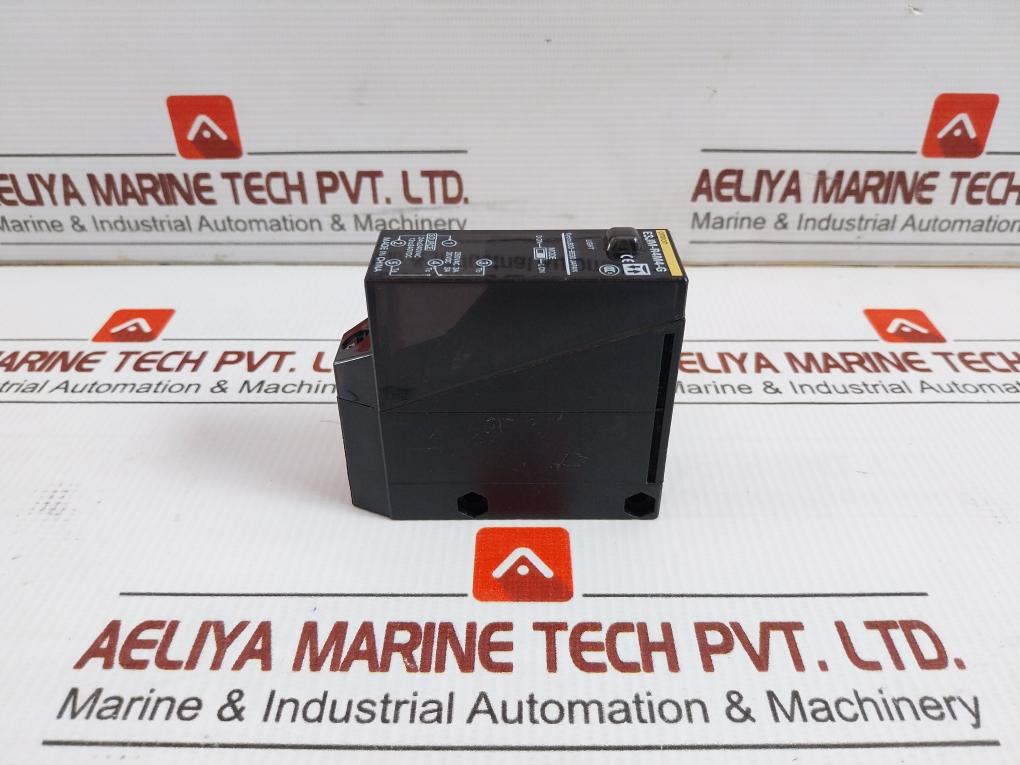 Omron Photoelectric Sensor 250Vac, 3A Part No E3Jm-r4M4-g