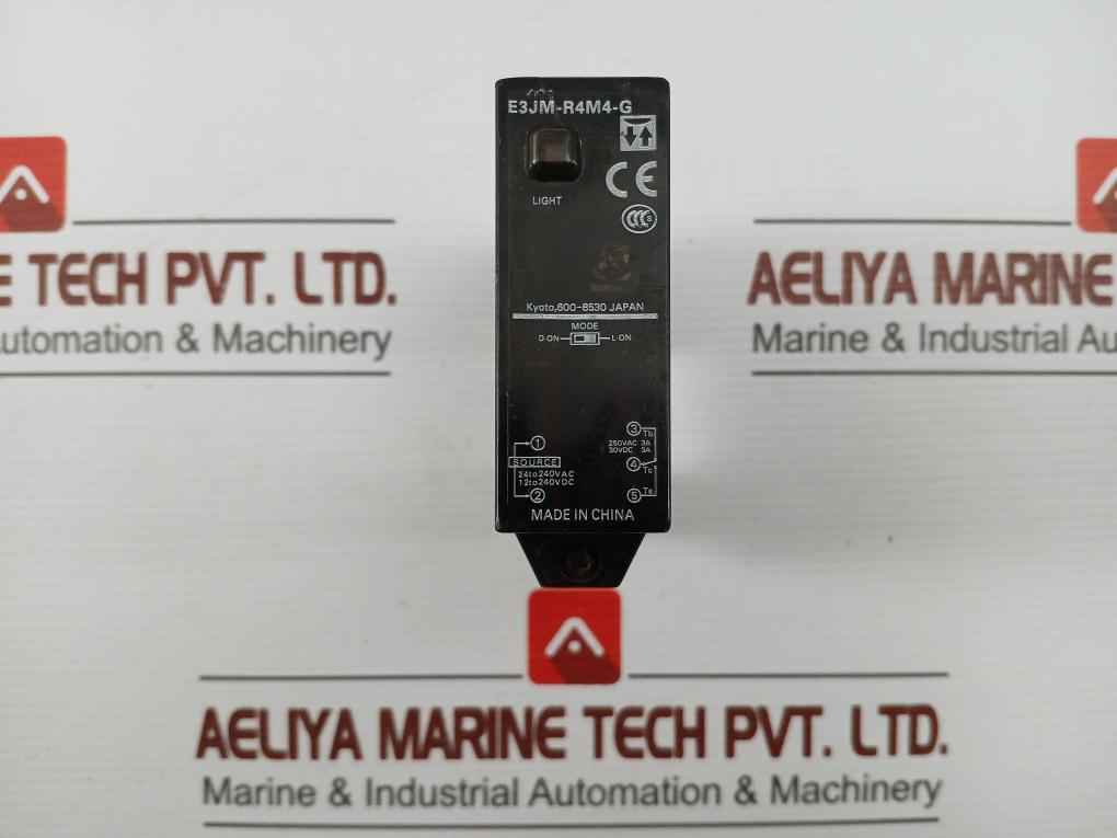 Omron E3Jm-r4M4-g Photoelectric Sensor