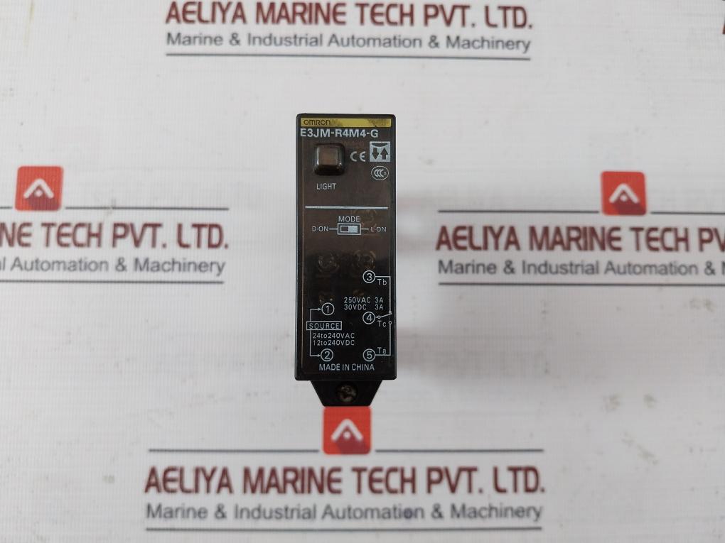 Omron E3Jm-r4M4-g Photoelectric Sensor 24-240Vac 12 To 240Vdc 250Vac 3A 30Vdc