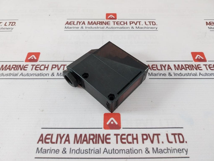Omron E3Jm-r4M4-g Photoelectric Sensor 24-240Vac/Dc