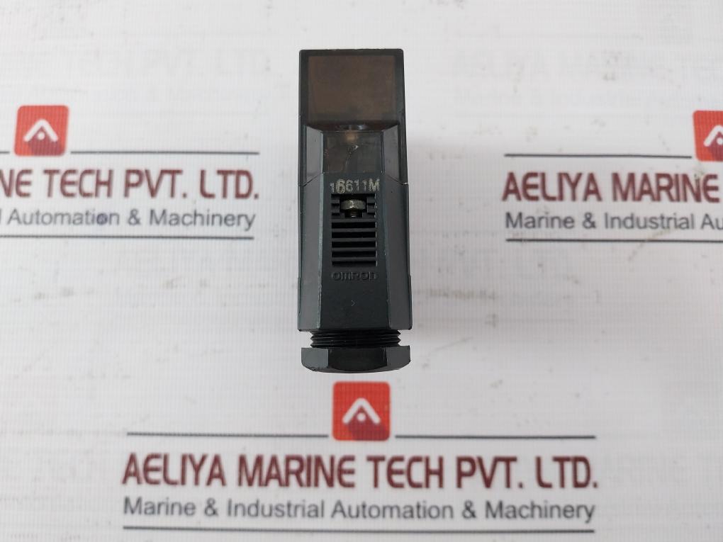 Omron E3Jm-r4M4-g Photoelectric Sensor 24-240Vac/Dc