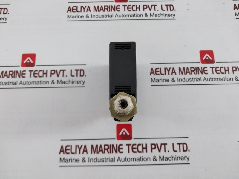 Omron E3Jm-r4M4-g Photoelectric Sensor 24 To 240Vac 30Vdc 3A 17919M