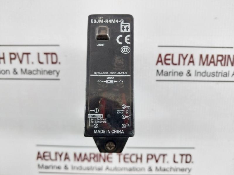 Omron E3Jm-r4M4-g Photoelectric Sensor 24 To 240Vac 30Vdc 3A 17919M