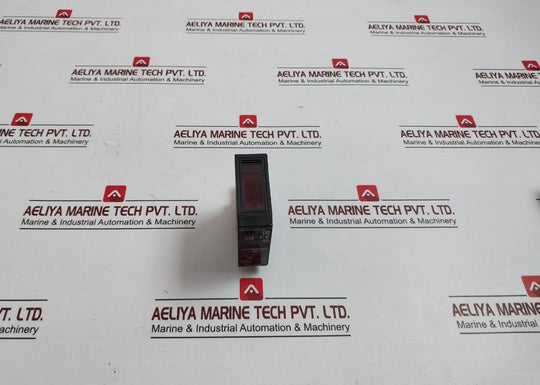 Omron E3Jm-r4M4-g Photoelectric Sensor 24 To 240Vac 30Vdc 3A 22719M
