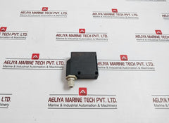 Omron E3Jm-r4M4-g Photoelectric Sensor 24 To 240Vac 30Vdc 3A 22719M