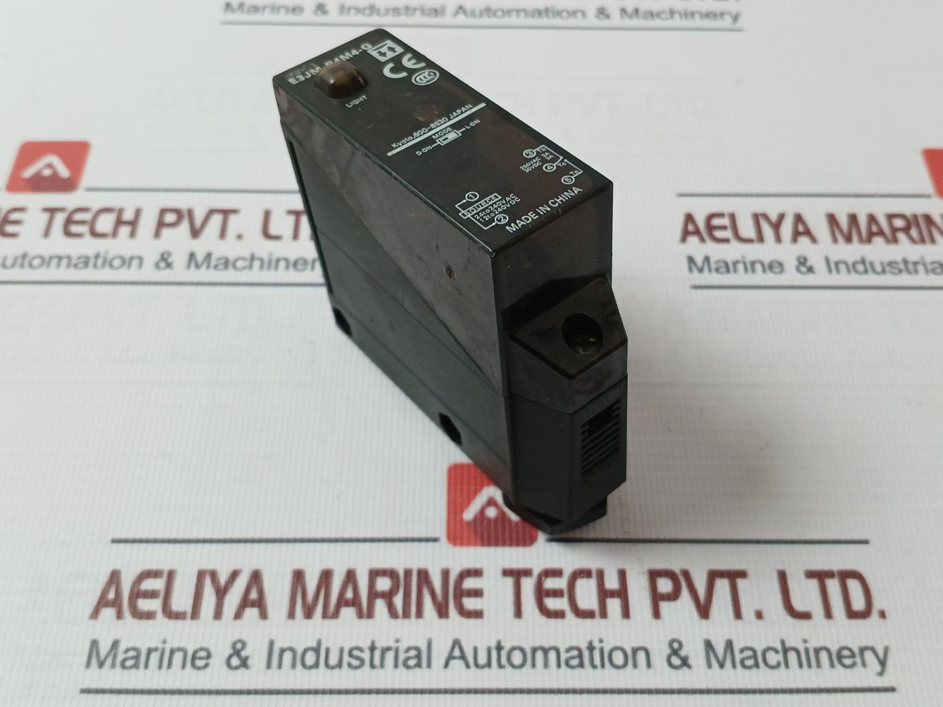 Omron E3Jm-r4M4-g Photoelectric Sensor 250Vac 3A 24 To 240 Vac