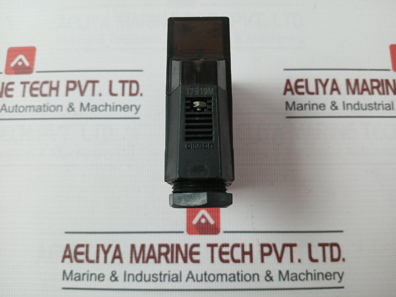 Omron E3Jm-r4M4-g Photoelectric Sensor 250Vac 3A 24 To 240 Vac