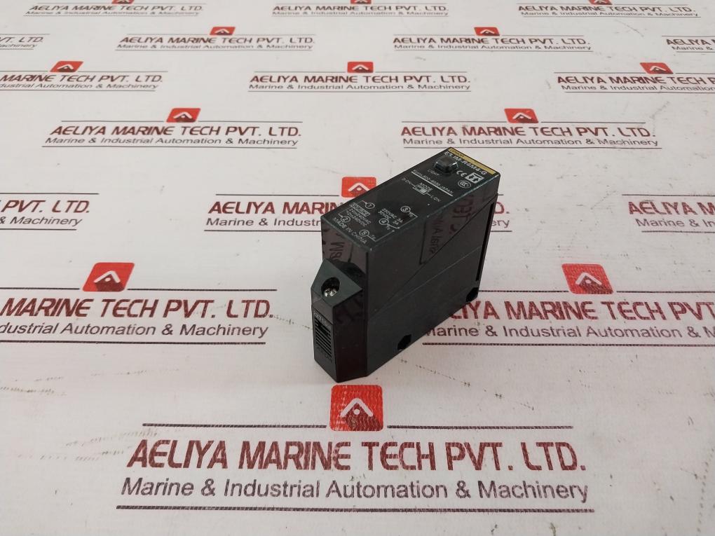 Omron E3Jm-r4M4-g Photoelectric Sensor 250Vac 3A 30Vdc 24-240Vac 12-240Vdc