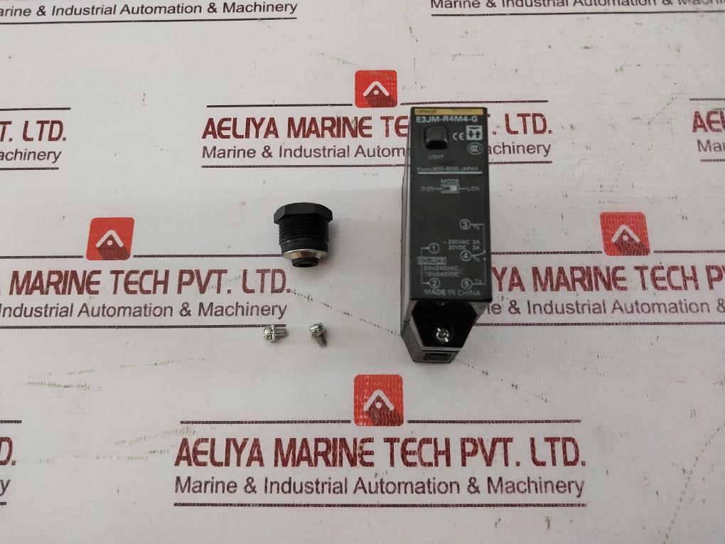 Omron E3Jm-r4M4-g Photoelectric Sensor 250Vac 3A 30Vdc 24-240Vac 12-240Vdc