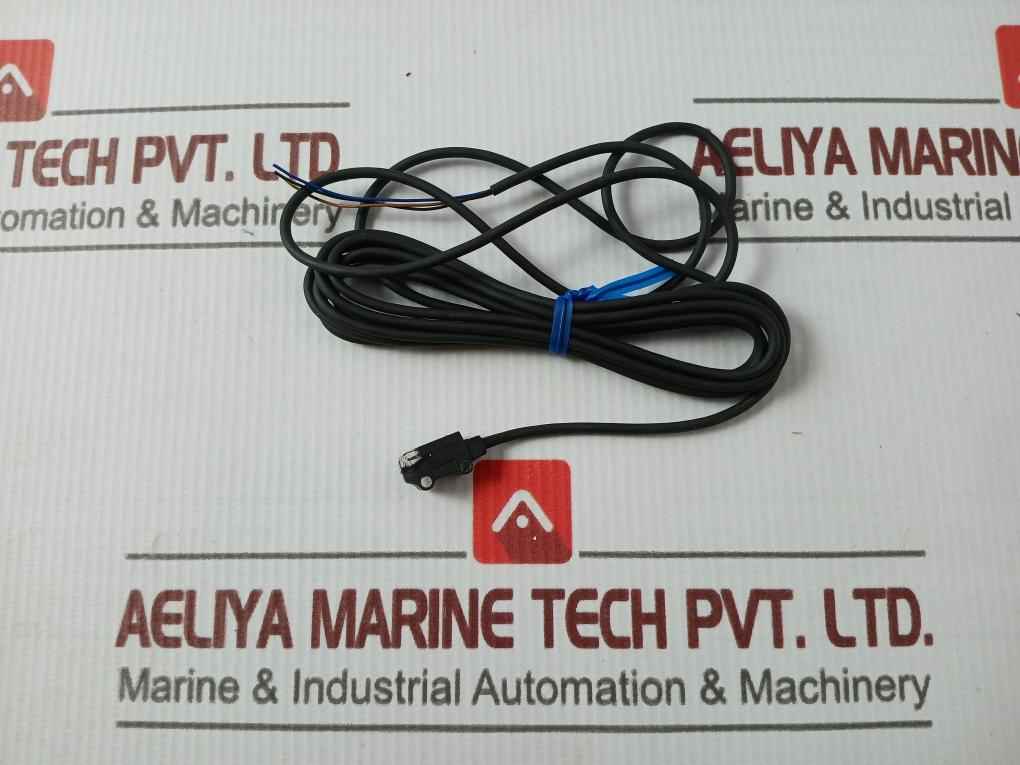 Omron E3T-st13 Photoelectric Switch 12 To 24V Dc