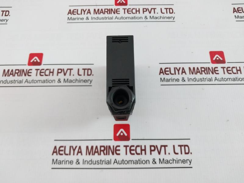 Omron E3Jm-ds70M4-g Photoelectric Sensor 250Vac 3A 17919M