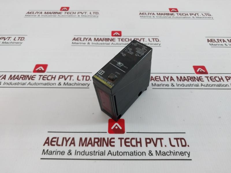Omron E3Jm-ds70M4-g Photoelectric Sensor 250Vac 3A 17919M