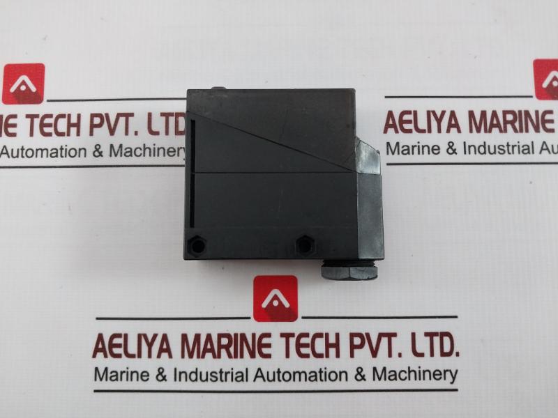 Omron E3Jm-ds70M4-g Photoelectric Sensor 250Vac 3A 17919M