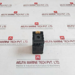 Omron E5Cc-rw0Aum-000 Digital Temperature Controller 250Vac 3A 100-240Vac 5.2Va