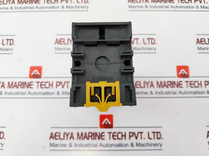 Omron E5Cs-r1Gu-w Temperature Controller 100 To 240Vac~ 50/60Hz 5Va