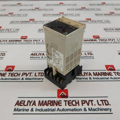 Omron E5cs-r1kj Temperature Controller 100 To 240vac 50/60hz