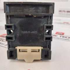 Omron E5cs-r1kj Temperature Controller 100 To 240vac 50/60hz