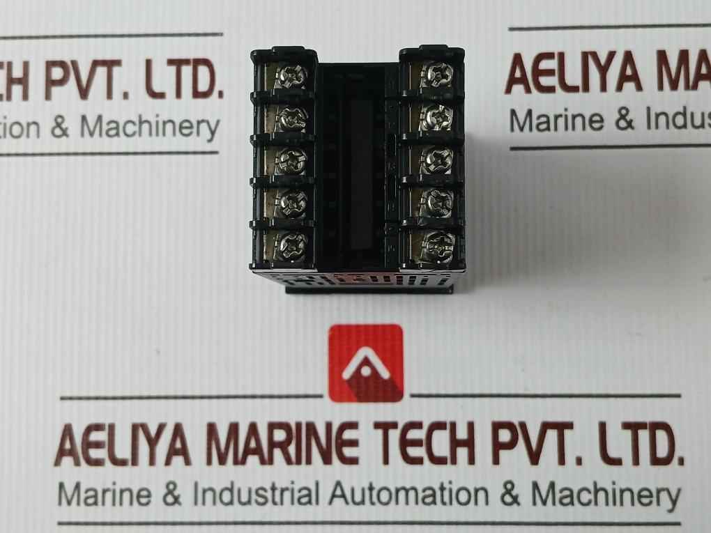 Omron E5Csz-r1T-b Temperature Controller 100-240V Ac 5Va 50/60Hzomron Corporation