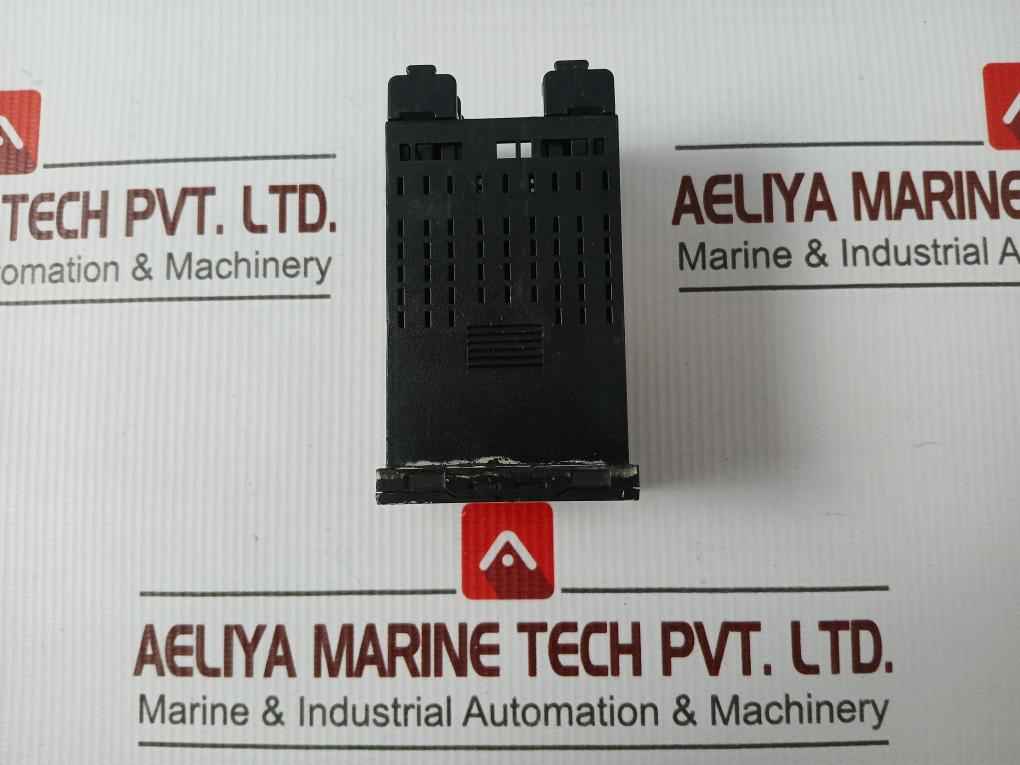 Omron E5Csz-r1T-b Temperature Controller 100-240V Ac 5Va 50/60Hzomron Corporation