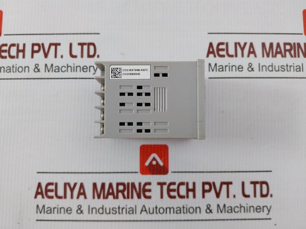 Omron Temperature Controller 100 To 240Vac 50/60Hz 3.5Va E5Cwl-q1Tc