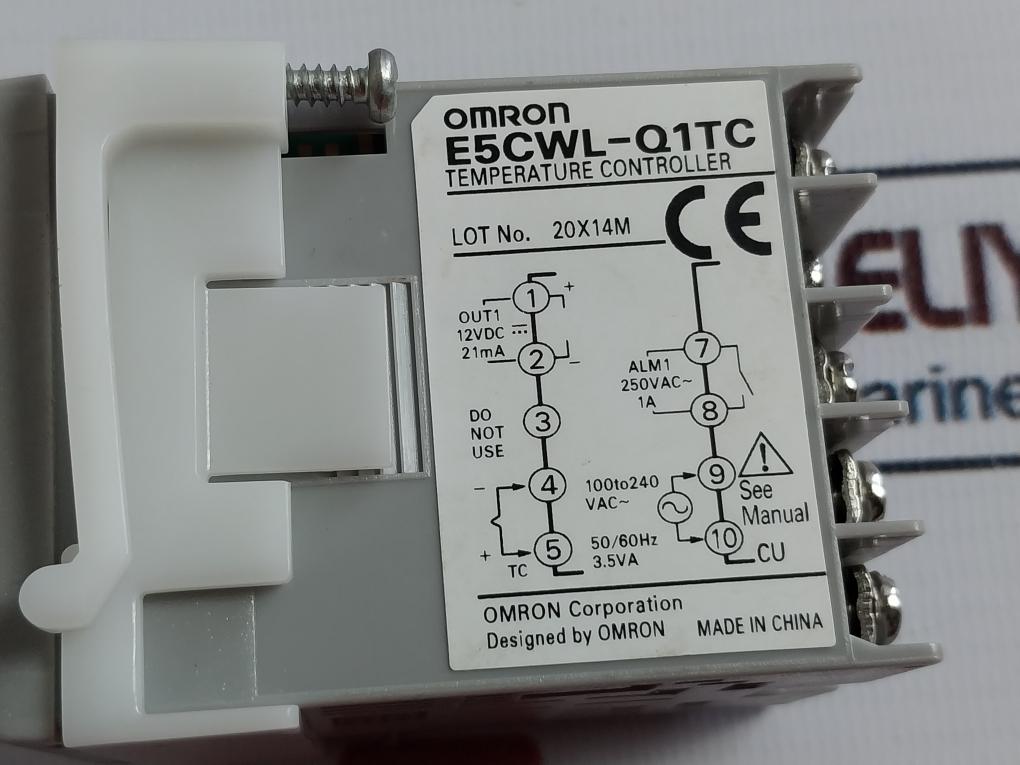 Omron E5Cwl-q1Tc Temperature Controller