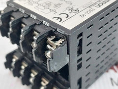 E5Cz-r2 Temperature Controller 100-240Va/50-60Hz Omron