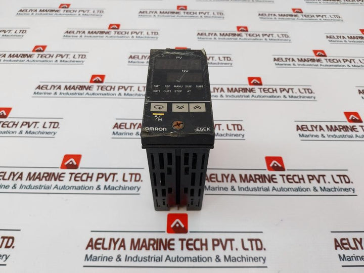 Omron E5Ek-prr2-500 Digital Controller 50/60Hz
