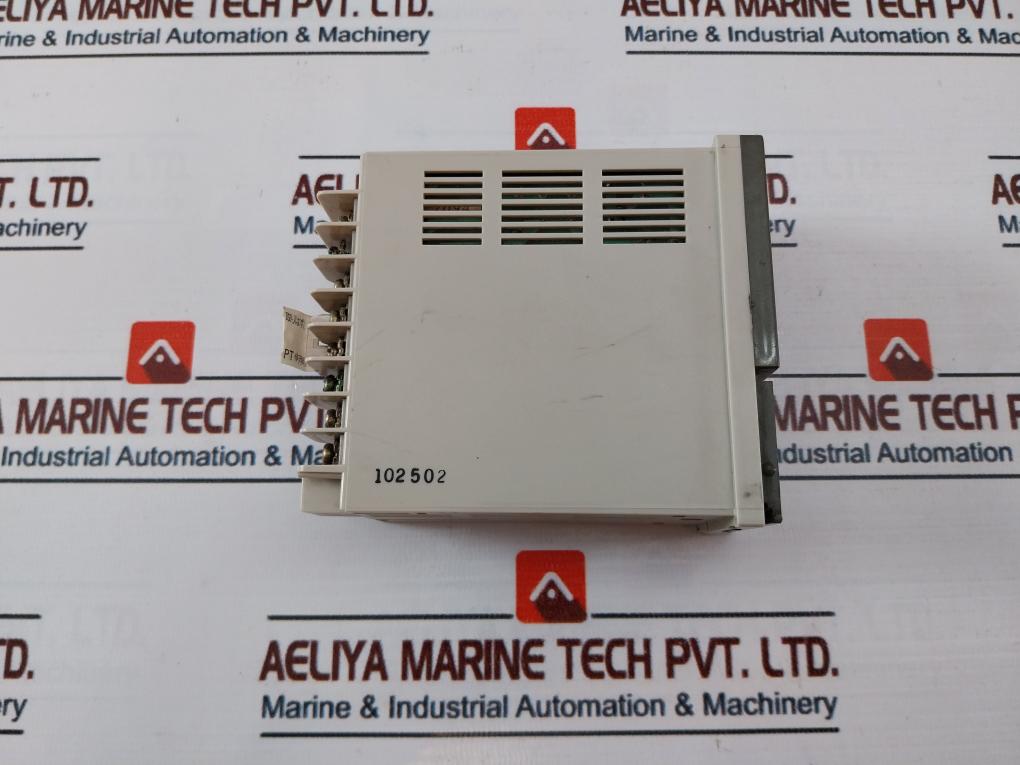 Omron E5Ex-a Temperature Controller 100 To 240Vac