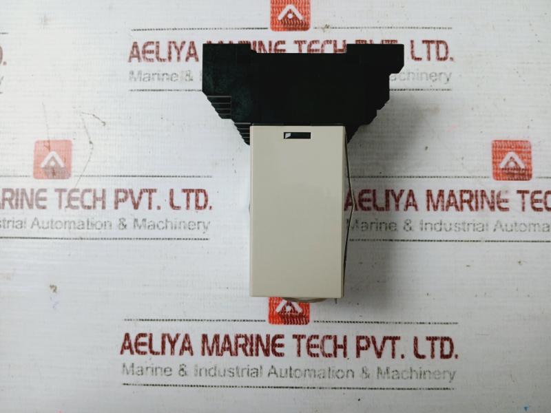 Omron E5L-a Temperature Controller 0460192-5D 110V 50/60Hz