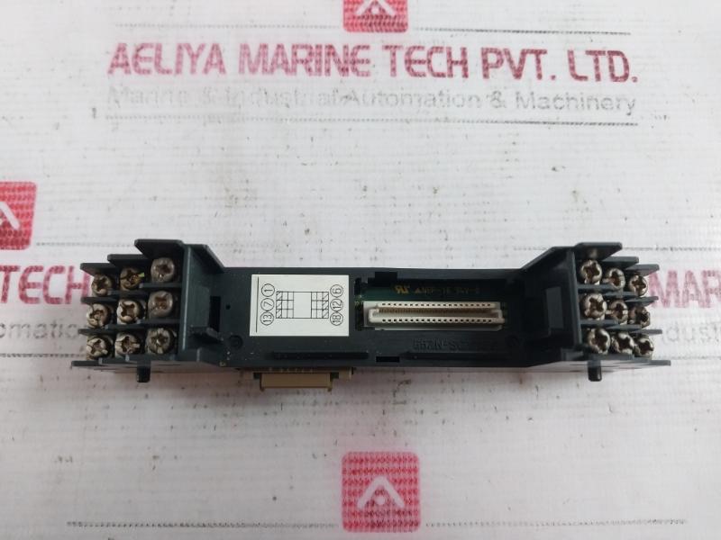 Omron E5Zn-2Tph03P-flk Temperature Controller 30Vdc-50Ma 94V-0 2.2A