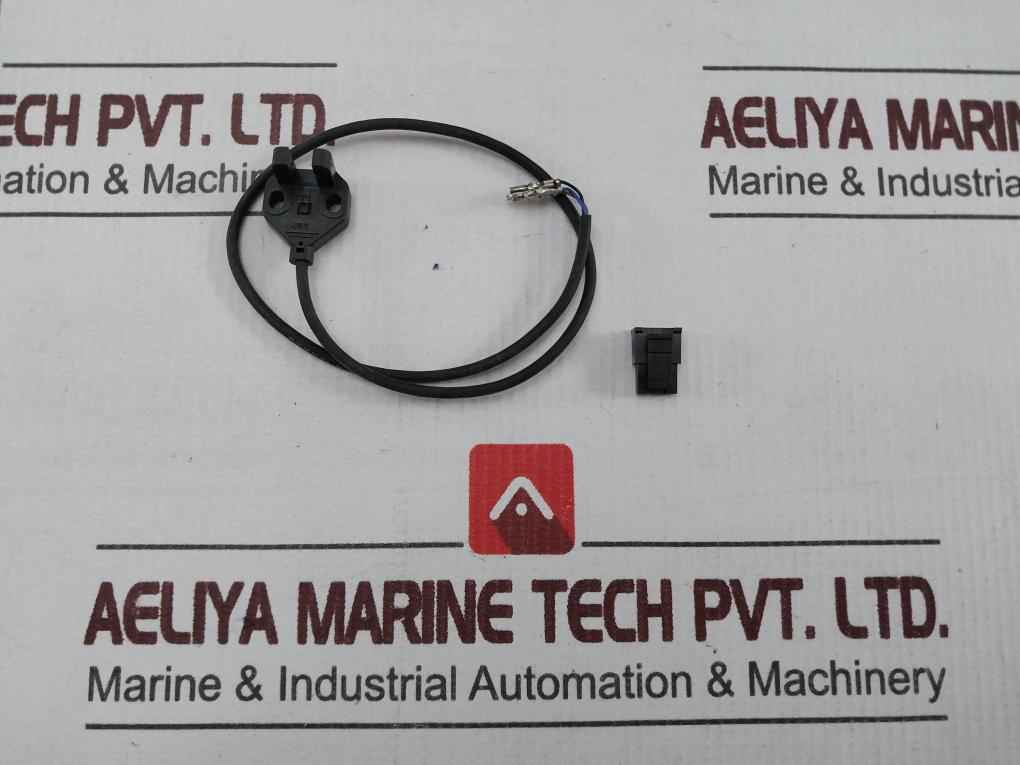 Omron Ee-sx Photomicrosensor With Cable J89 506-006-14-t2