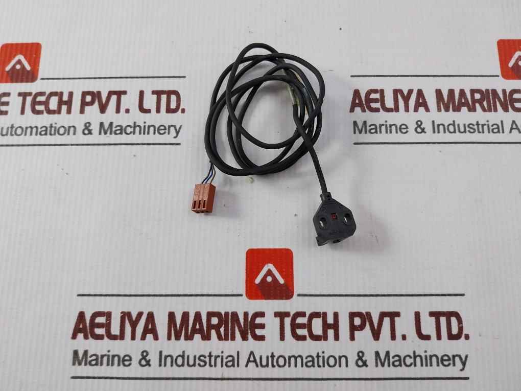 Omron Eesx771-36 Photomicrosensor Slot Type 506-006-36-t1