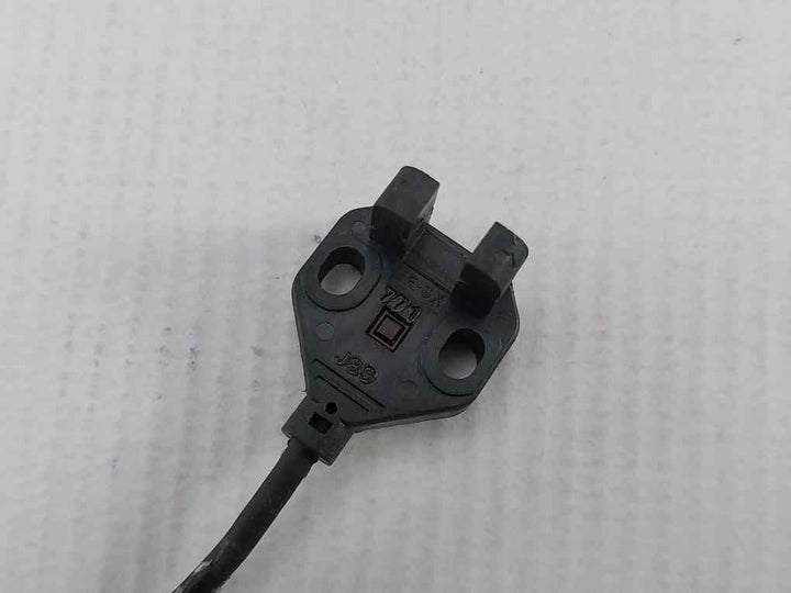Omron Eesx771-5 Switch Optical Slotted Robothomey Photomicrosensor