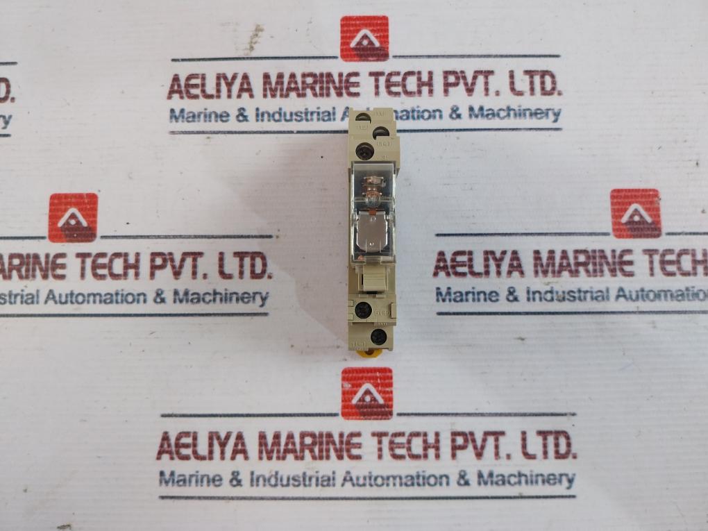 Omron G2R-1-snd Power Relay With Socket Base